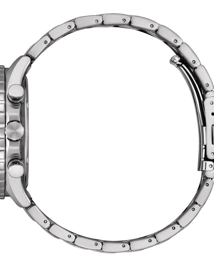 Citizen AT2566-88E klocka sedd från sidan med fokus på kronografknapparna och boettens profil på 10,73 mm.