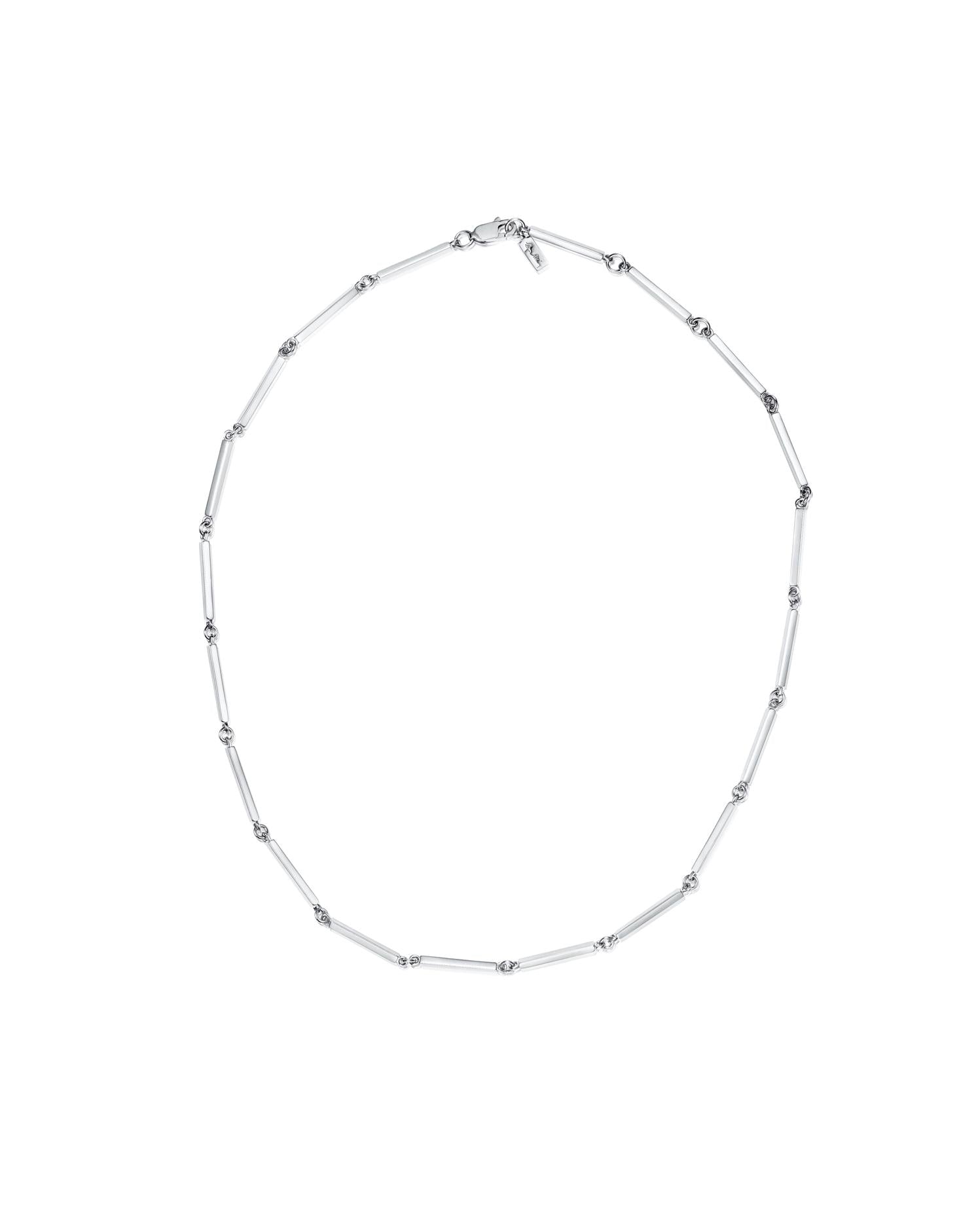 Efva Attling Classy 10-100-02271 halsband består av silverstavar som är fästa i varandra med öglor.