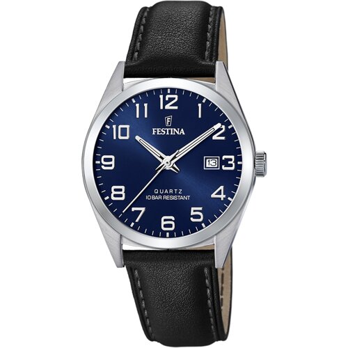 Festina Classic F20446/2 -miestenrannekello suoraan edestä. Kellossa on teräsrunko, musta nahkaranneke ja sininen kellotaulu valkoisilla arabialaisilla numeroilla.