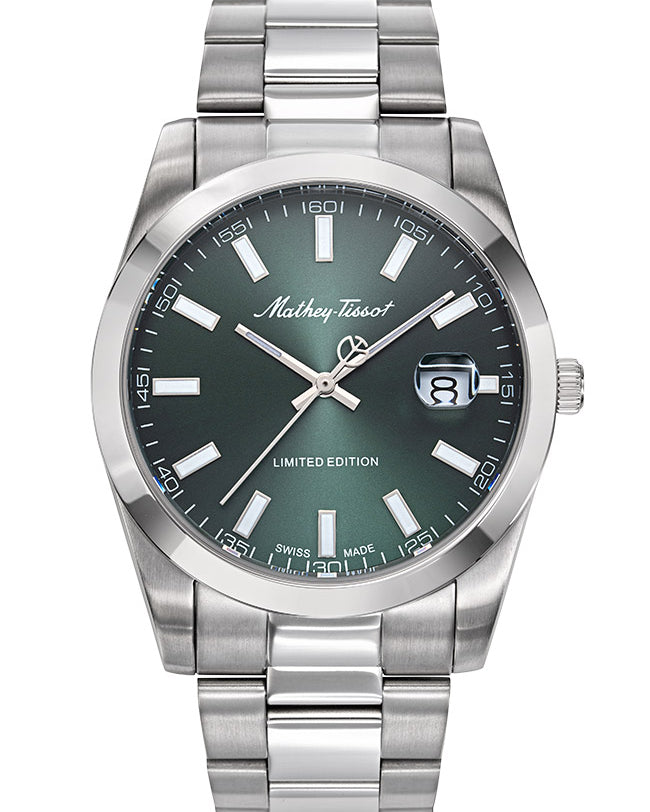 Mathey-Tissot Mathy Sunray H451VE armbandsur har en rund, grön urtavla med datumvisning, silverfärgade och självlysande index och visare. Ramen, boetten och remmen är silverfärgade.