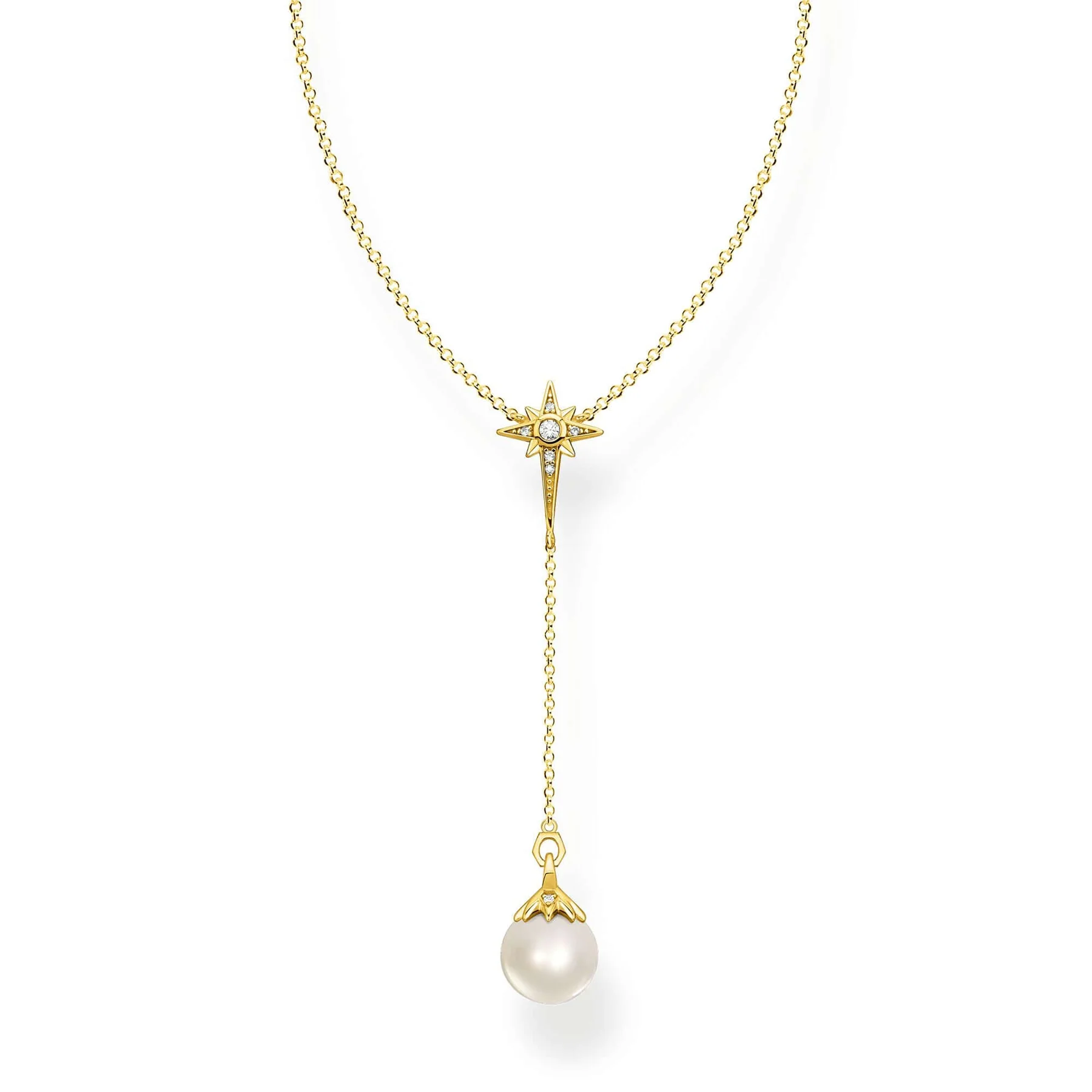 Thomsa Sabo Glam & Soul Pearl With Star Gold KE1986-445-14 halsband har en tunn, förgylld silverkedja med en förgylld stjärnornament dekorerad med zirkoner. En kort förgylld kedja med en pärla fäst i änden hänger från stjärnan.
