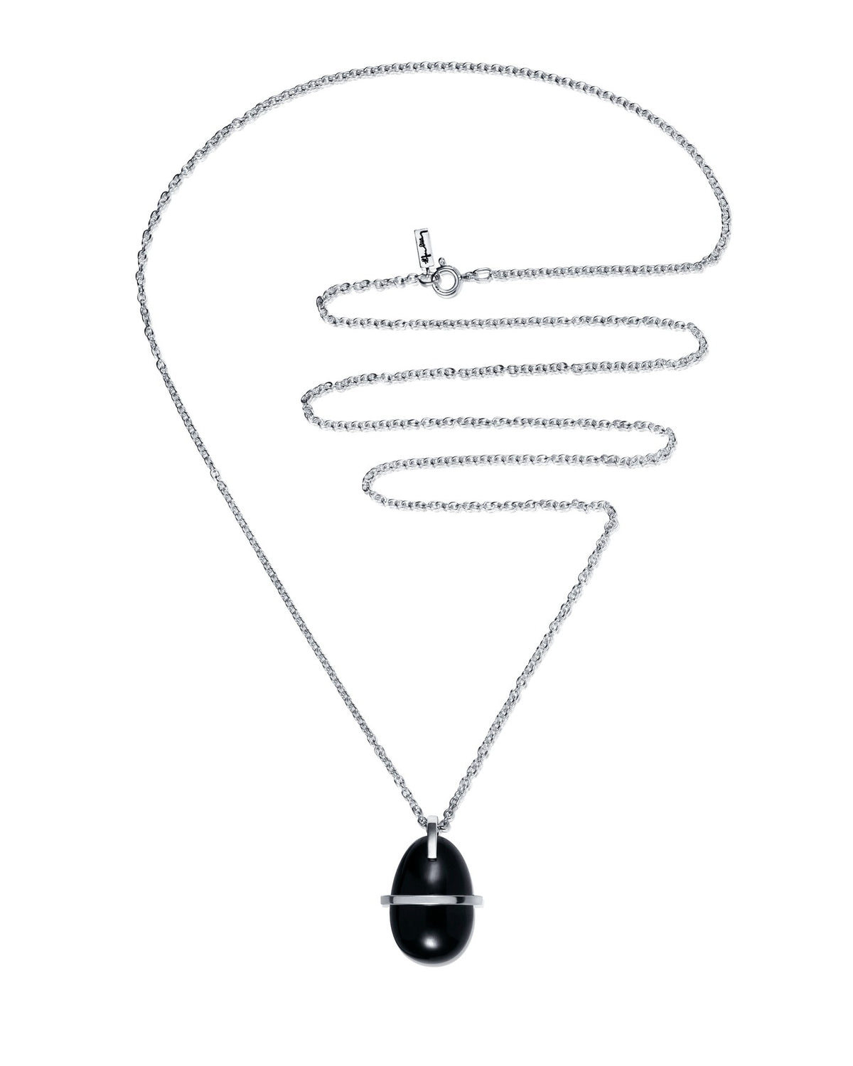 Efva Attling Slick & Black Pendant 11-100-02436 halsband med en lång kedja.