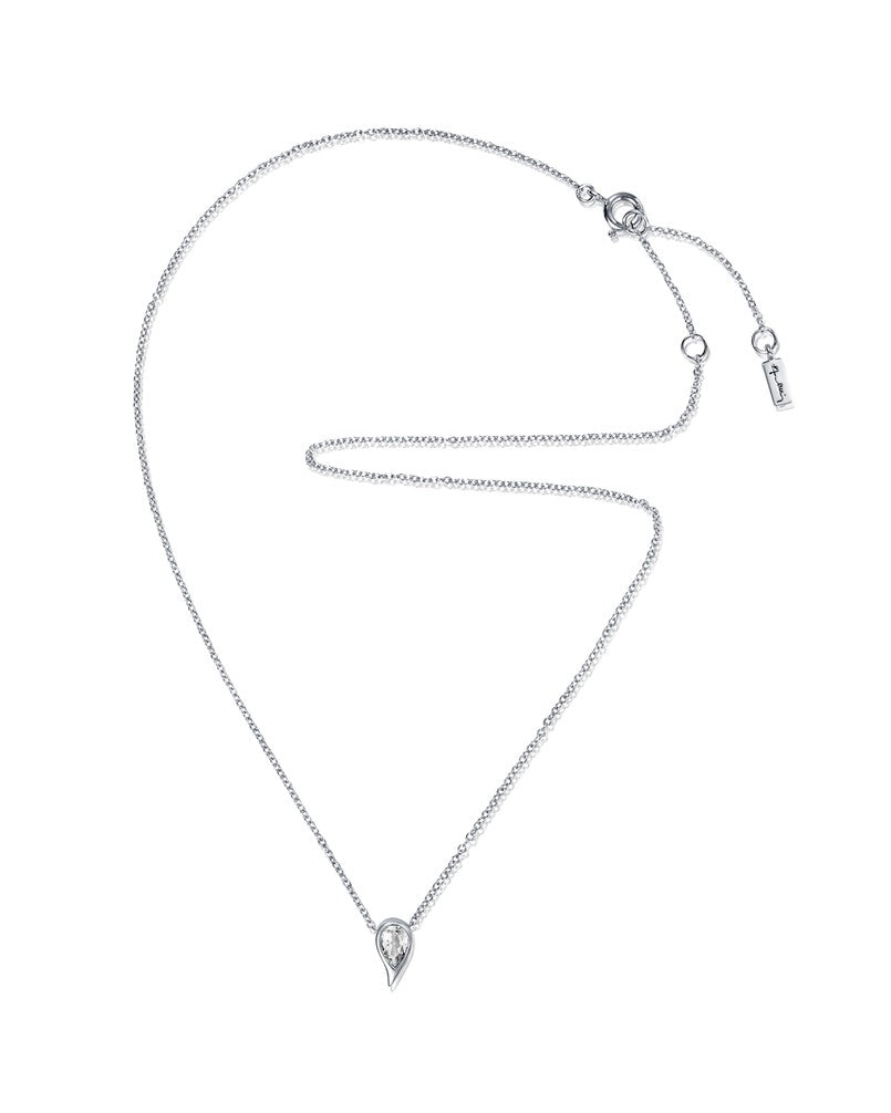 Efva Attling Sparkle of Life halsband i silver med vit topas och justerbar kedja, artikelnummer 10-100-02451.