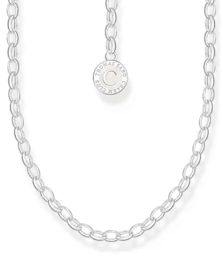 Thomas Sabo Charm Necklace With Coin X0288-007-21-L45 halsband är en silverfärgad färdigkedja med länkar där man kan fästa charms.
