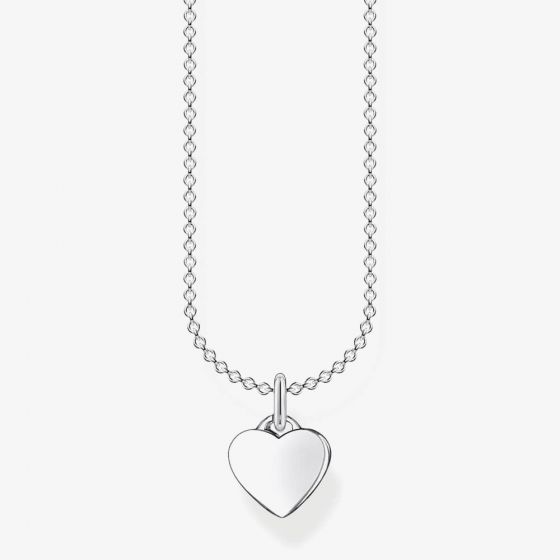 Thomas Sabo Necklace Small Heart KE2049-001-21-L45V har en tunn silverkedja. Hänget är en liten hjärtformad platta.