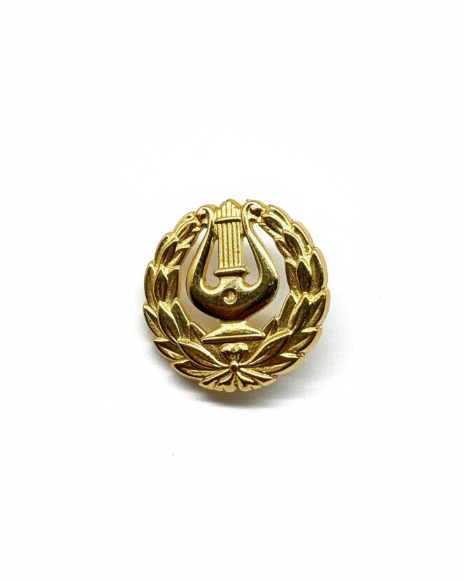 Lakkilyyra 19 mm 14K kultaa Suomi-malli ylioppilaslakkiin