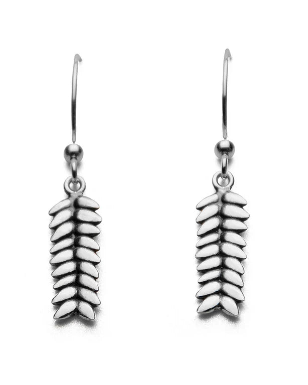 Råg örhängen på krok, koukkukorvakorut