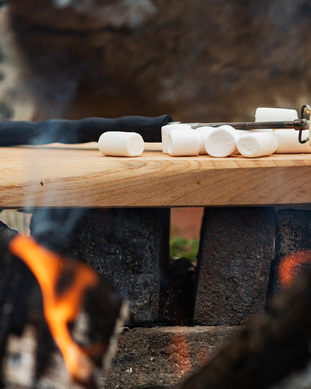 Arctic Legend BBQ Stick
Korvpinne med handtag I svart björk, makkaratikku teleskooppivarrella ja mustalla koivukahvalla