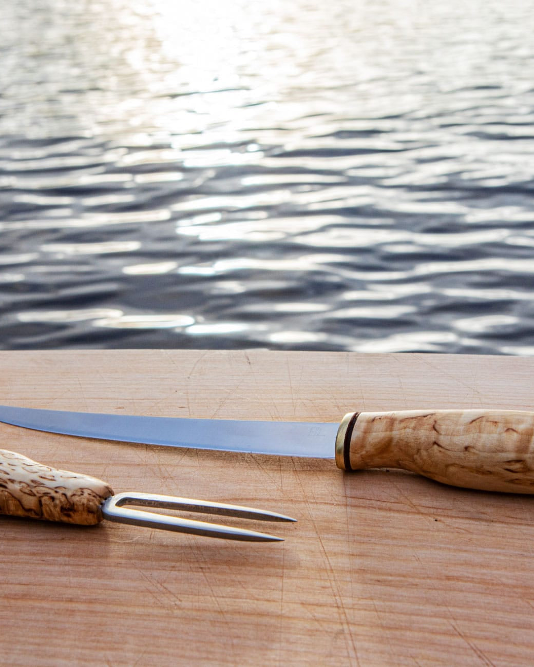 Arctic Legend Fillet Knife
Utrustning av masurbjörk för filetering av fisk. Välineet visakoivusta kalan fileointiin