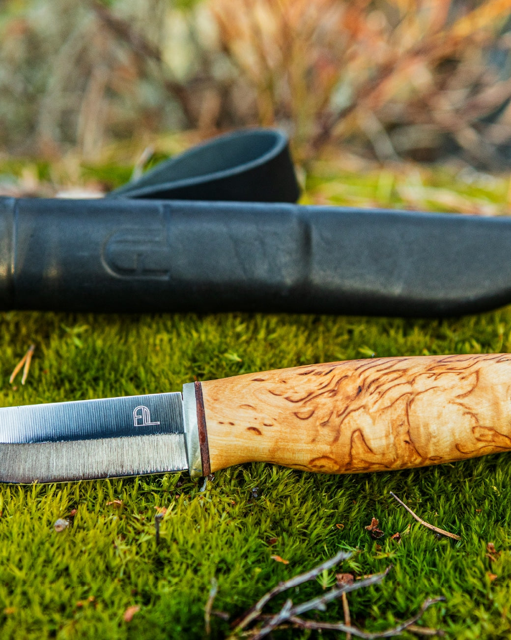 Arctic Legend Handicraft Knife
hantverk kniv med handtag av masurbjörk.
käsityöpuukko visakoivukahvalla