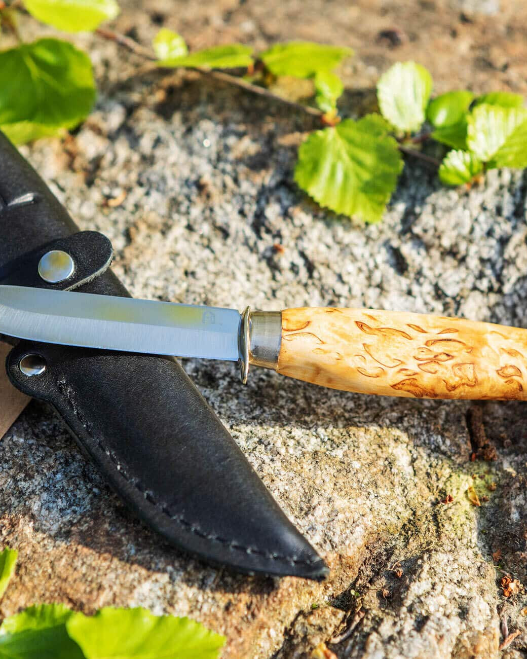 Arctic Legend Children´s Knife
kniv för barn, rostfritt stål och masurbjörk
lasten puukko, ruostumaton teräs ja visakoivu