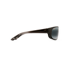 Profiilikuva Maui Jim Twin Falls -aurinkolaseista sivulta katsottuna. Kevyt ja virtaviivainen musta sanka, jossa näkyy tyylikäs, kullanvärinen Maui Jim -logokirjoitus.