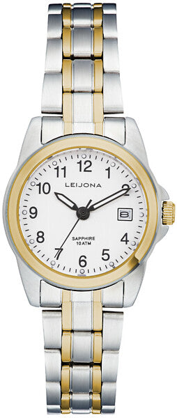 Leijona Classic Soisalo 5171-4057 damklocka har en rund, vit urtavla med datumvisning, svarta index och självlysande visare. Ramen är guldfärgad. Boetten och remmen är silverfärgade, och remmen har guldfärgade detaljer.