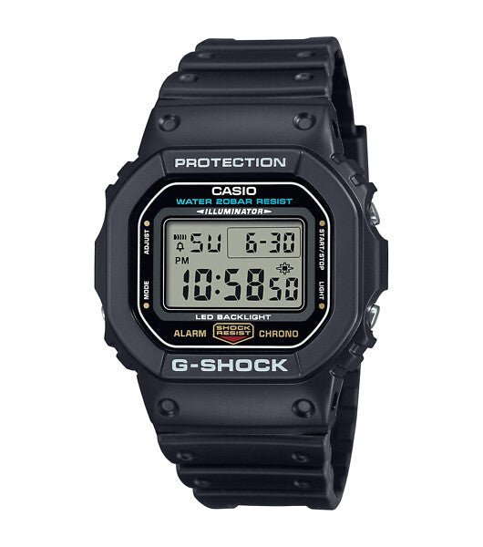 Casio G-shock DW-5600UE-1ER klocka har en svart, fyrkantig digital urtavla och en svart ram och rem.