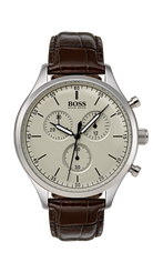 Hugo Boss BOSS Companion HB1513544 kronografklocka för herrar fotograferad rakt framifrån. Klockan har en boett i rostfritt stål, beigefärgad urtavla och brunt läderband.