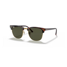 Ray-Ban Clubmaster solglasögon med sköldpaddsmönstrad och guldfärgad båge och gröna G-15-linser.