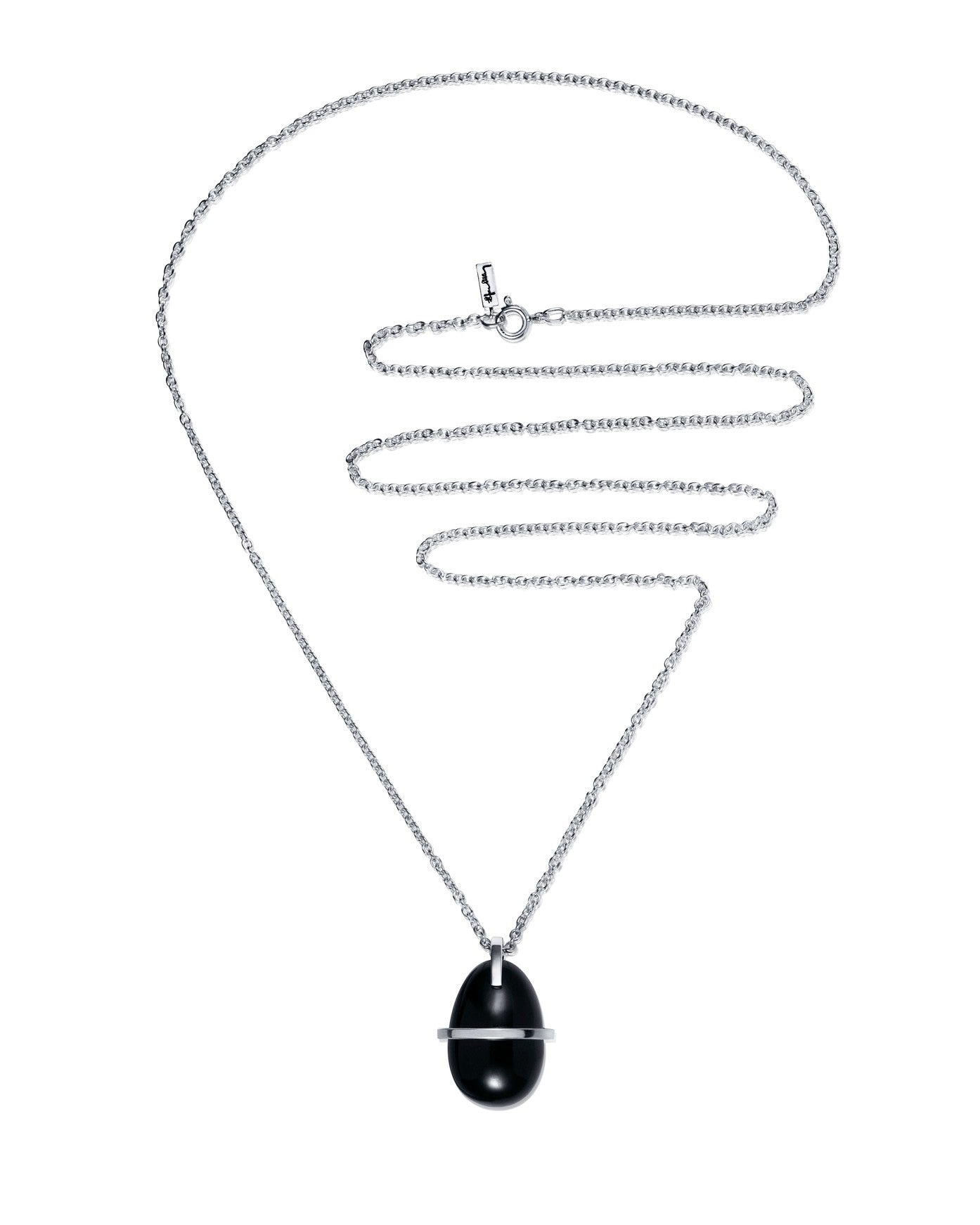 Efva Attling Slick & Black Pendant 11-100-02436 halsband med en lång kedja.