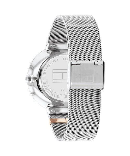 Tommy Hilfiger Lidia TH1782537 klockans baksida är silverfärgad.