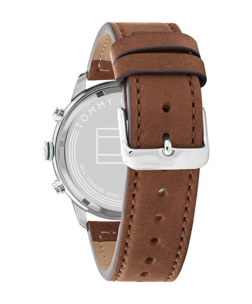 Tommy Hilfiger Jimmy TH1791948 klockans baksida är silverfärgad.