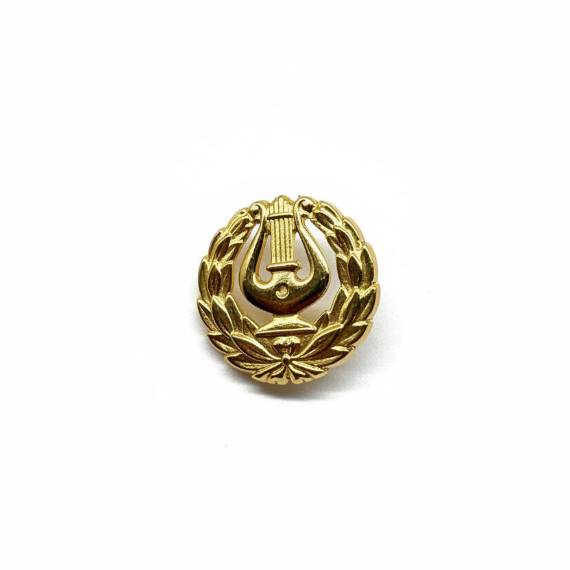Lakkilyyra 19 mm 14K kultaa Suomi-malli ylioppilaslakkiin